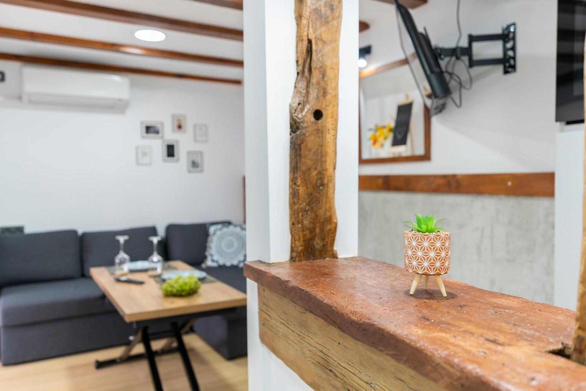 Bobevata Guest House - Floor 1 - Stunning View Old Town Veliko Tarnovo Exterior photo